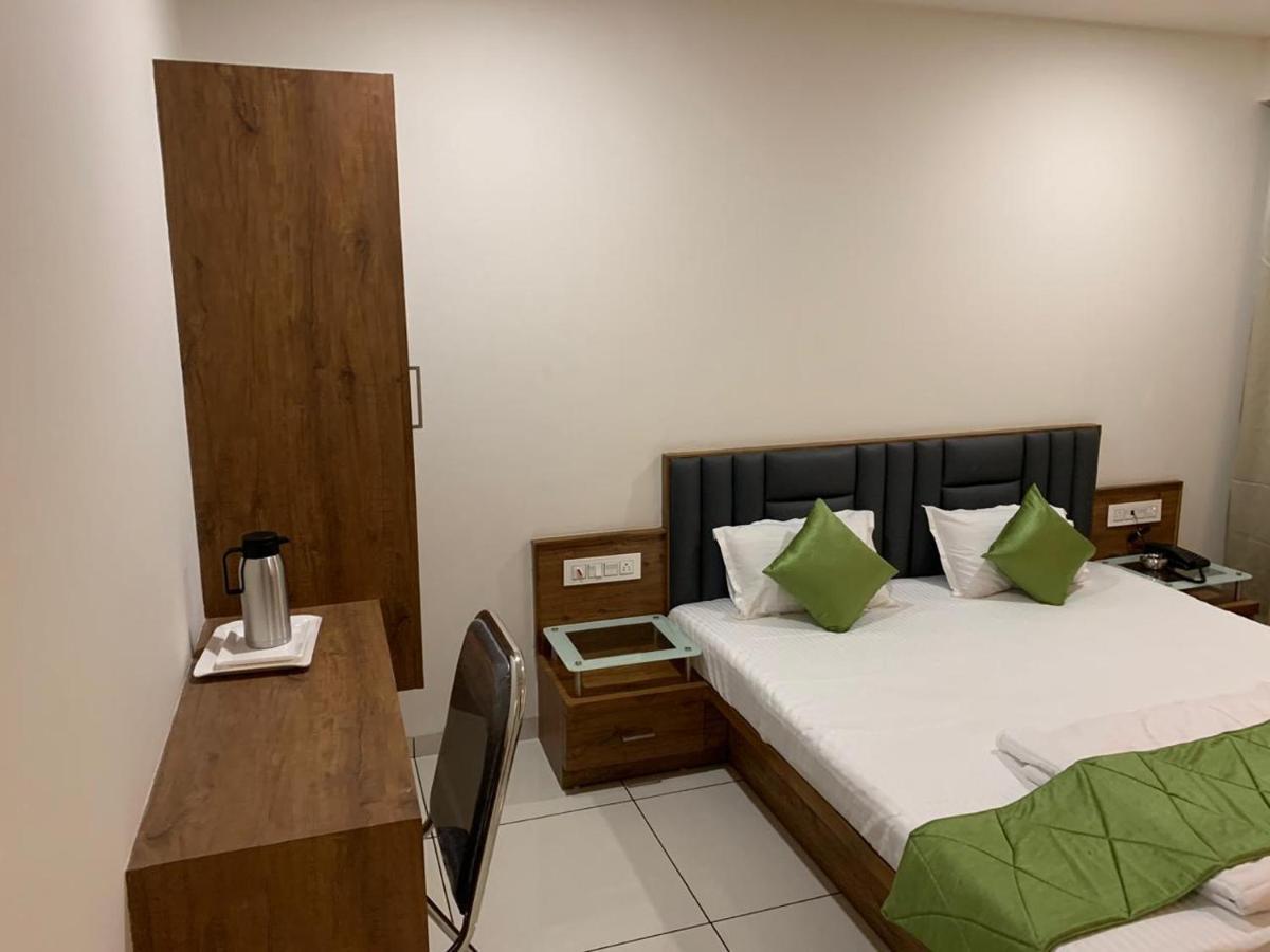 Hotel Satkar Chhatral Exterior photo
